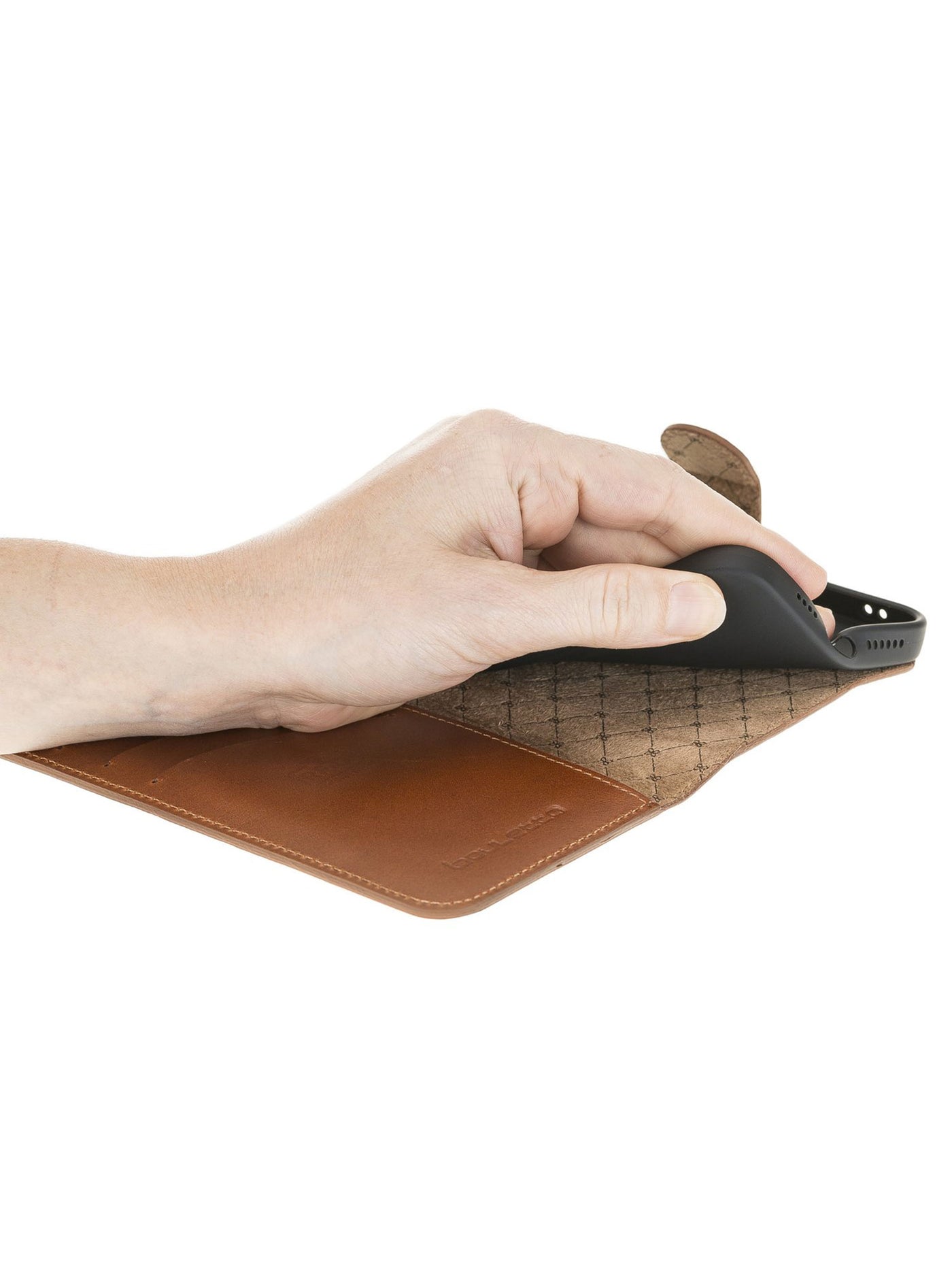 Plånboksfodral i äkta läder för Apple iPhone 13 Pro Max från Bouletta - Konjak Brun #color_konjak-brun