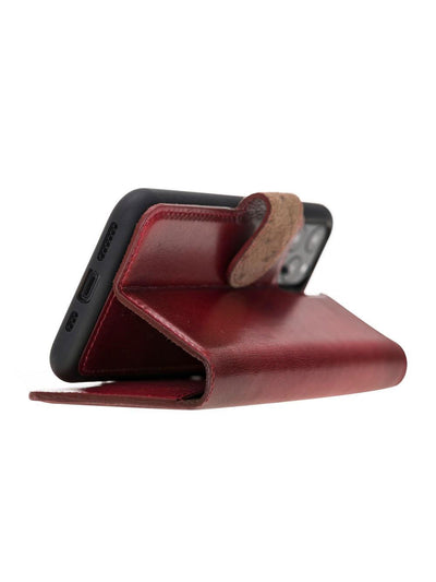 Plånboksfodral med avtagbart magnetskal i äkta läder för Apple iPhone 11 Pro från Bouletta Alpina- Karmosin#color_karmosin
